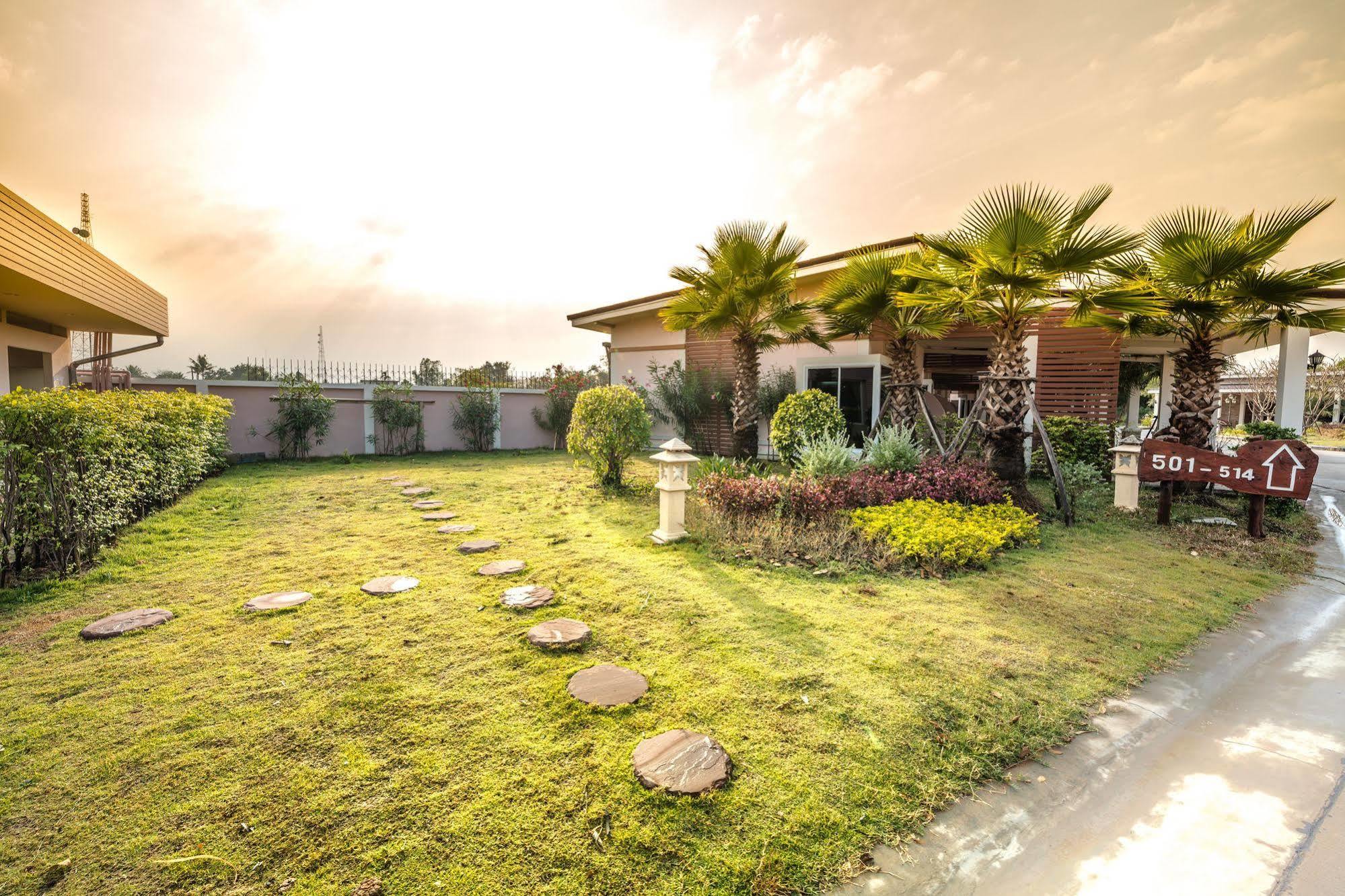 Martina Hotel Surin Exterior foto